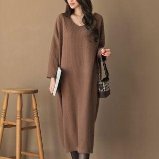 V-neck Ribbed Napped Midi Dress