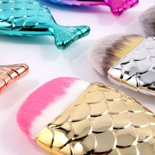Fish Tail Foundation Brush