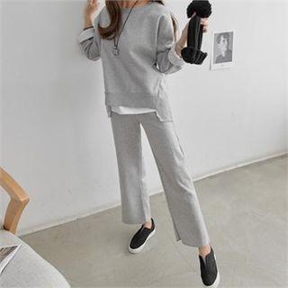 Set: Dip-back Sweatshirt + Straight-cut Sweatpants