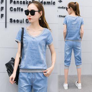 Set: Denim V-neck Short-sleeve T-shirt + Capri Jeans