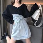 Long-sleeve V-neck T-shirt / High Waist Mini A-line Denim Skirt