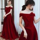 Off-shoulder Bow Accent A-line Evening Gown