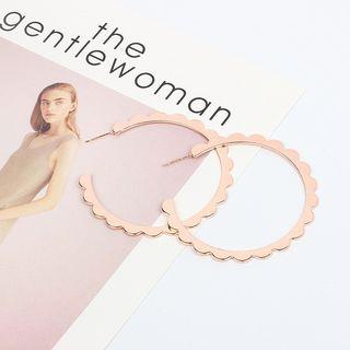 Scallop Trim Open Hoop Earring