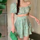 Short-sleeve Floral Print Blouse / Tiered Skirt
