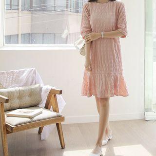 Ruffle-hem Crinkled Midi Dress