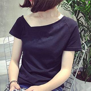 Asymmetric Neck Short-sleeve T-shirt