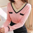 Piped Buttoned Dual-pocket Knit Top