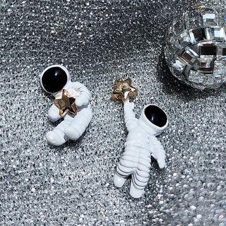 Astronaut & Star Earring