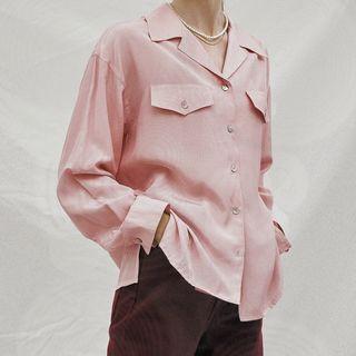 Open-placket Flap Slit-side Blouse