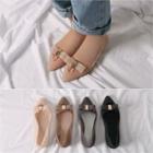 Pointy-toe Bow-accent Plastic Flats