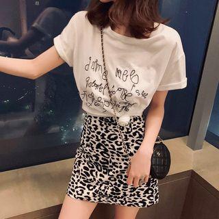 Set: Embroidered Short-sleeve T-shirt + Leopard Print Mini A-line Skirt