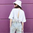 Backless Elbow-sleeve T-shirt / Cropped Pants