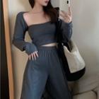 Long-sleeve Square-neck Cropped T-shirt / Harem Pants