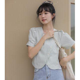 Short-sleeve Plaid Asymmetrical Cropped Blouse White - One Size