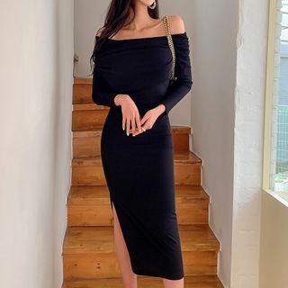 Off-shoulder Side-slit Midi Sheath Dress