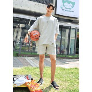 Set: Dolman-sleeve T-shirt + Sweatshorts