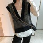 V-neck Knit Vest / V-neck Long-sleeve T-shirt