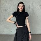 Short-sleeve Asymmetrical Buttoned Plain Cropped Top
