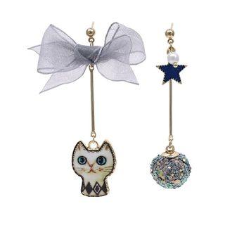 Cat Non-matching Dangle Earring