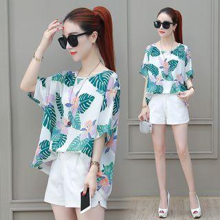 Leaf Print Elbow Sleeve Blouse