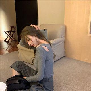 Cold-shoulder Long-sleeve Ribbed T-shirt