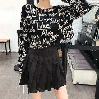Long Sleeve Printed Tee / Pleated Skirt
