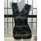 V-neck Lace Padded Tank Top