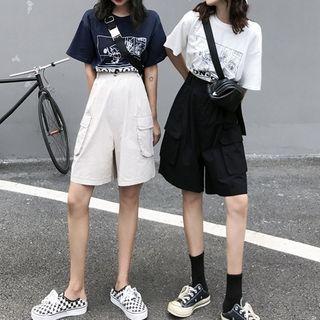 Short-sleeve Cartoon Print T-shirt / Cargo Shorts