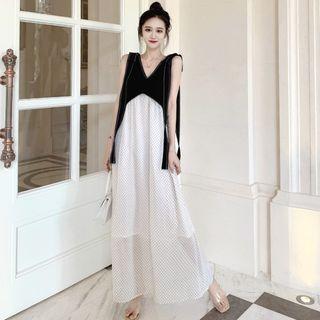 Mock-two V-neck Sleeveless Dress As Figure - One Size