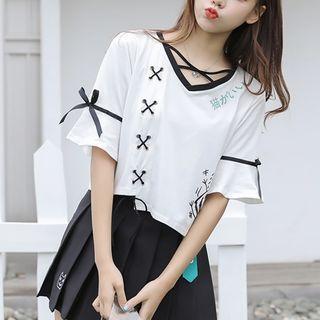 Set: Cartoon Cat Print V-neck Short-sleeve T-shirt + Mini A-line Pleated Skirt