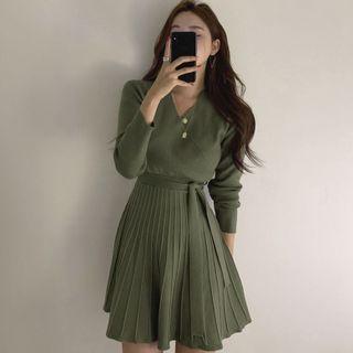 V-neck Tie-front Knit Dress Green - One Size