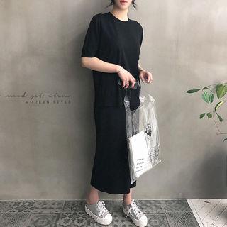 Set: Short-sleeve Knit Top + Band-waist Long Skirt