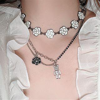 Flower Necklace / Rhinestone Bear Necklace