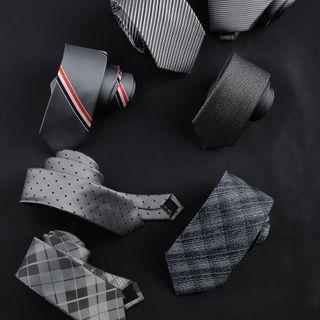 Striped / Plaid Neck Tie