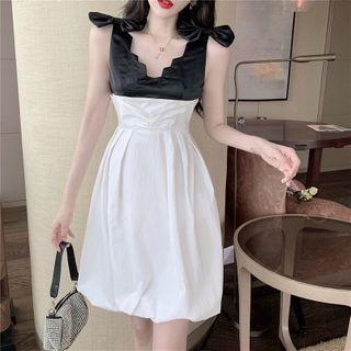 Sleeveless Knotted Two-tone A-line Dress