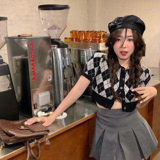 Two Tone Plaid Button-up Knit Cropped Top / High-waist Plain A-line Mini Skirt
