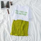 Set: Letter Print Cropped T-shirt + Smocked Skirt