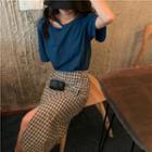 Elbow-sleeve Cutout T-shirt / Plaid Midi H-line Skirt