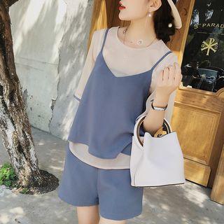 Set: Elbow-sleeve Top + Camisole Top + Plain Shorts