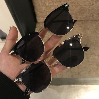 Retro Metal Frame Square Sunglasses