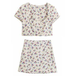 Short-sleeve Floral Print Cropped Top / Floral Print Mini Skirt