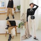 Pleated Straight-cut Pants
