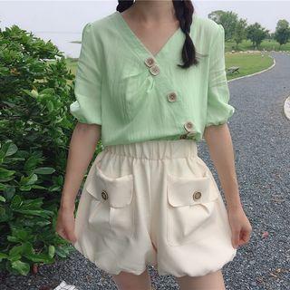 Button Short-sleeve Top / Pocket-front Shorts