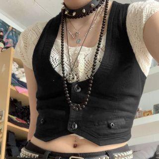 Plain U Neck Button-up Vest