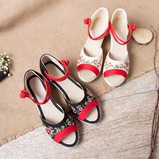 Embroidered Flower Wedge Sandals