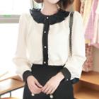 Contrast Pleated-collar Lace-trim Blouse