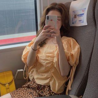Short-sleeve Plaid Top / Leopard-print Skirt