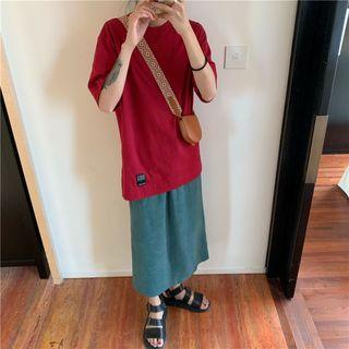 Short-sleeve T-shirt / Long-sleeve Mesh Top / Midi A-line Skirt