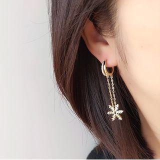 Snowflake Alloy Dangle Earring