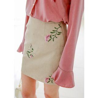 Zip-side Embroidered-detail Skirt